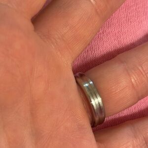 Women’s Titanium Wedding Band